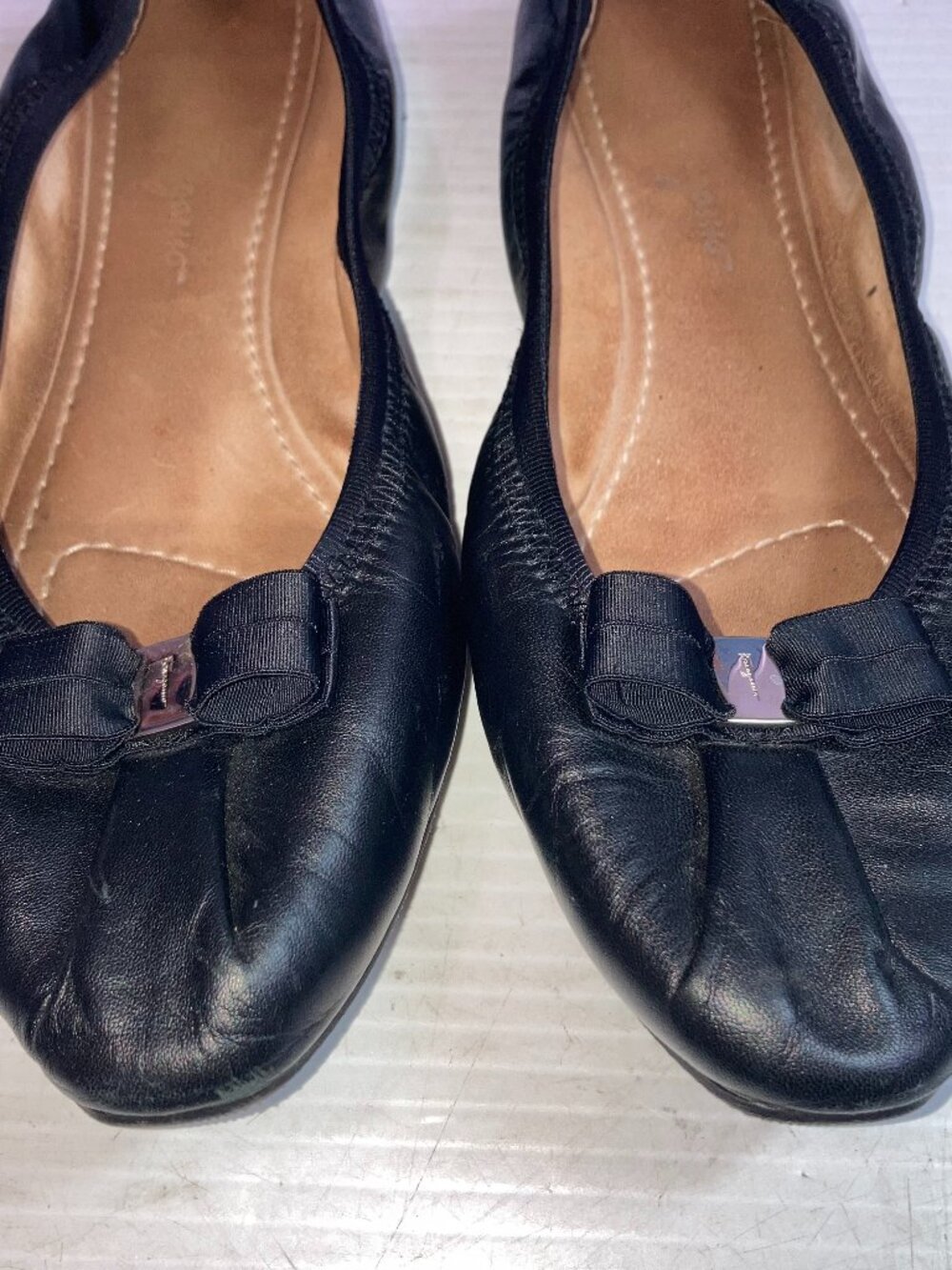 Salvatore Ferragamo Black Varina Bow Ballet Flats Womens Size 10